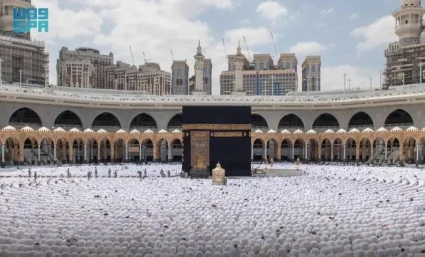 شخصيات إسلامية: التزام المملكة القوي واهتمامها بخدمة الحجاج يظهر من خلال الخدمات المقدمة للحرمين الشريفين. شخصيات إسلامية: التزام المملكة القوي واهتمامها بخدمة الحجاج يظهر من خلال الخدمات المقدمة للحرمين الشريفين.