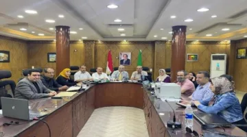 مدير تعليم القليوبية يراقب سير لجان الدبلومات الفنية من غرفة العمليات
