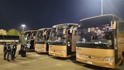 التضامن الاجتماعي: استلام 283 حافلة وفق المعايير الفنية تمهيداً لنقل الحجاج إلى عرفات التضامن الاجتماعي: استلام 283 حافلة وفق المعايير الفنية تمهيداً لنقل الحجاج إلى عرفات
