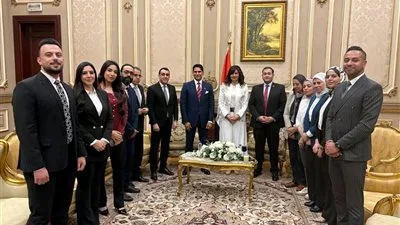 الحزب الجمهوري ينظم جولة لمجلس الشيوخ لرفع الوعي السياسي في صفوف الشباب الحزب الجمهوري ينظم جولة لمجلس الشيوخ لرفع الوعي السياسي في صفوف الشباب