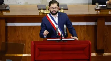 الرئيس التشيلي يرفض التطبيع مع الإبادة الجماعية ويعلن عن تدابير قاسية ضد إسرائيل
