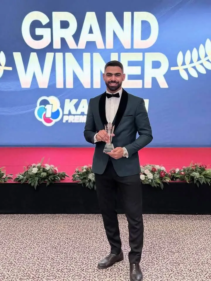 مقاتل كاراتيه الزهور طه طارق يحصل على جائزة الجراند وينر من الاتحاد الدولي