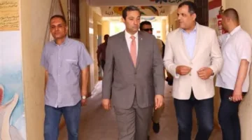 محافظ دمياط يزور لجان امتحانات المرحلة الإعدادية في كفر سعد