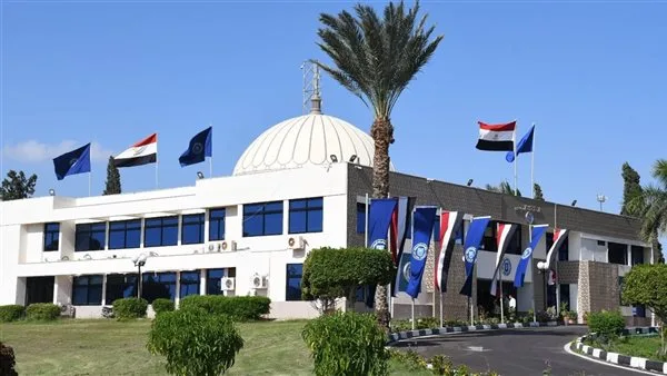 انضباط وهدوء في لجان كليات العلوم وطب الأسنان والتمريض بجامعة القناة انضباط وهدوء في لجان كليات العلوم وطب الأسنان والتمريض بجامعة القناة