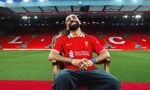 محمد صلاح يحصل على جائزة أفضل لاعب في ليفربول للموسم الخامس على التوالي
