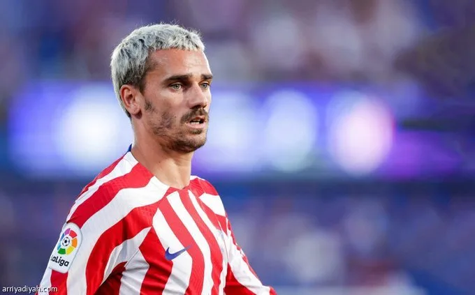أنطوان جريزمان يمدد عقده مع أتلتيكو مدريد حتى عام 2027 أنطوان جريزمان يمدد عقده مع أتلتيكو مدريد حتى عام 2027