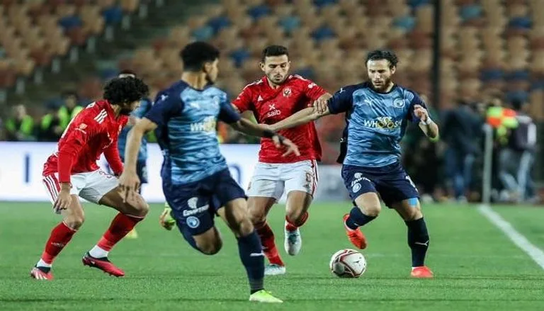 لاعب بيراميدز يكشف عن إدارة فريقه ويضيء على سبب الهزيمة في الدوري أمام الأهلي لاعب بيراميدز يكشف عن إدارة فريقه ويضيء على سبب الهزيمة في الدوري أمام الأهلي