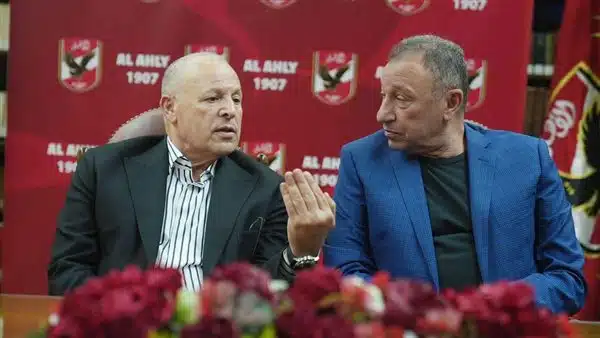 “كيف تفعلون ذلك؟!”.. الأهلي يدخل الزمالك وبيراميدز في مأزق مع اتحاد الكرة “كيف تفعلون ذلك؟!”.. الأهلي يدخل الزمالك وبيراميدز في مأزق مع اتحاد الكرة