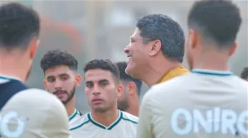 استكشف تفاصيل اجتماع الرمادي مع لاعبي الزمالك استعدادًا لمباراة بيراميدز.