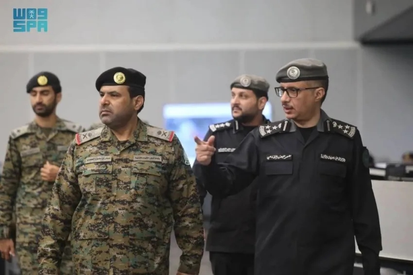وكيل وزارة الداخلية لشؤون الأفواج الأمنية يقوم بزيارة لمركز (911) في مكة وكيل وزارة الداخلية لشؤون الأفواج الأمنية يقوم بزيارة لمركز (911) في مكة