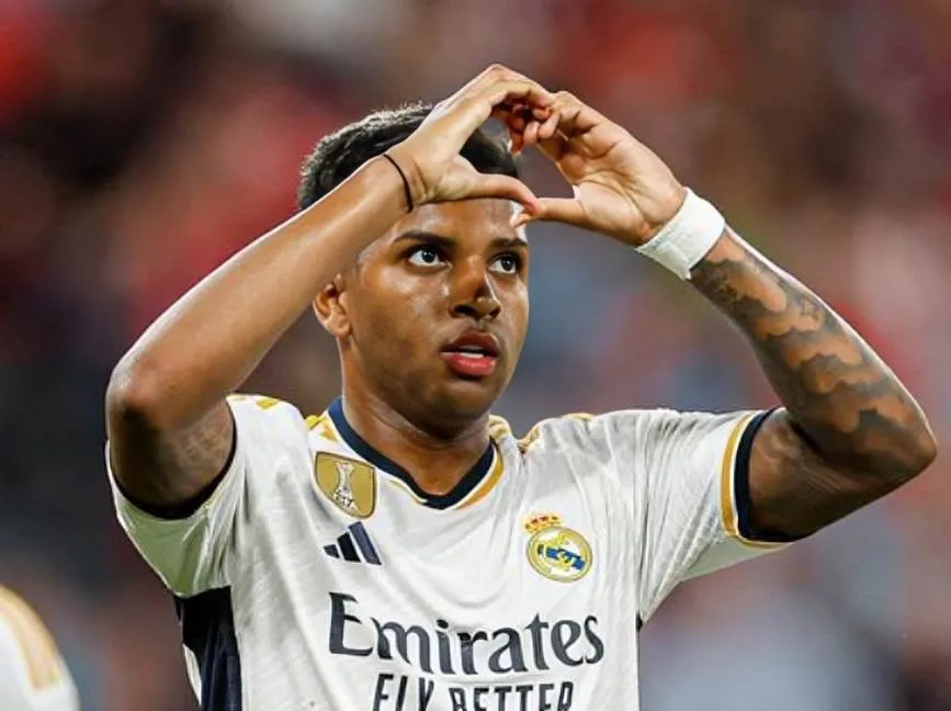 بعد الكثير من التوقعات حول وجهته المستقبلية.. رودريجو يُبلّغ ريال مدريد بقراره النهائي. بعد الكثير من التوقعات حول وجهته المستقبلية.. رودريجو يُبلّغ ريال مدريد بقراره النهائي.