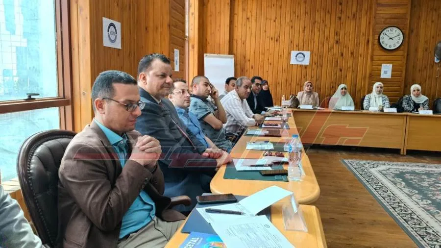 اختتام أعمال الدورة الثالثة لتدريب قيادات الجامعات في جامعة كفر الشيخ اختتام أعمال الدورة الثالثة لتدريب قيادات الجامعات في جامعة كفر الشيخ