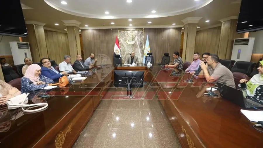 اجتماعات مكثفة لمعالجة أزمة السكن في كفر الشيخ