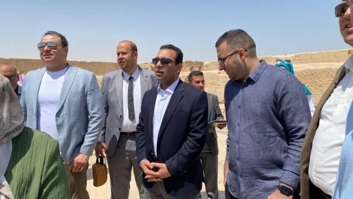 نائب محافظ قنا يشارك في افتتاح المؤتمر الأول لصيادلة جنوب صعيد مصر في معبد دندرة نائب محافظ قنا يشارك في افتتاح المؤتمر الأول لصيادلة جنوب صعيد مصر في معبد دندرة