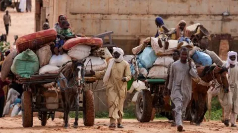وزير خارجية بريطانيا: السودان يعاني من “أكثر الأزمات الإنسانية سوءًا في العالم” وزير خارجية بريطانيا: السودان يعاني من “أكثر الأزمات الإنسانية سوءًا في العالم”