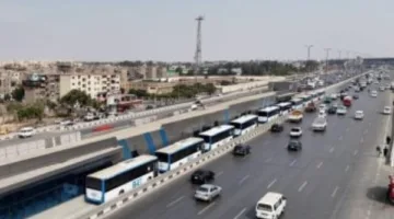 يجب على المصريين إضافة لمستهم الخاصة.. عمرو أديب يتحدث عن سير الدراجة النارية في مسار الأتوبيس الترددي