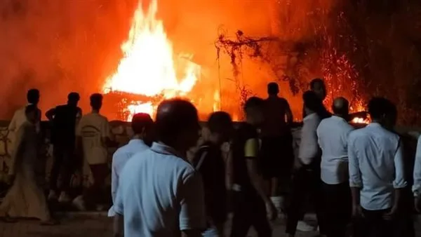 إخماد حريق اندلع في أشجار النخيل داخل مستودع لمشروبات غازية في القليوبية إخماد حريق اندلع في أشجار النخيل داخل مستودع لمشروبات غازية في القليوبية