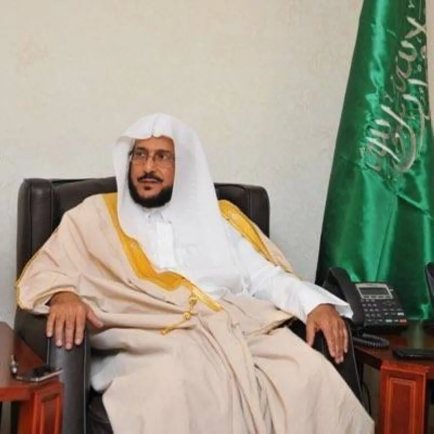 تقليل الزمن الفاصل بين الأذان والإقامة خلال الحج تقليل الزمن الفاصل بين الأذان والإقامة خلال الحج