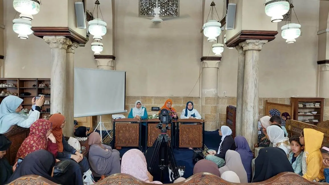 ندوة نسائية في الجامع الأزهر تشرح كيفية الاستفادة من أيام عشر ذي الحجة ندوة نسائية في الجامع الأزهر تشرح كيفية الاستفادة من أيام عشر ذي الحجة
