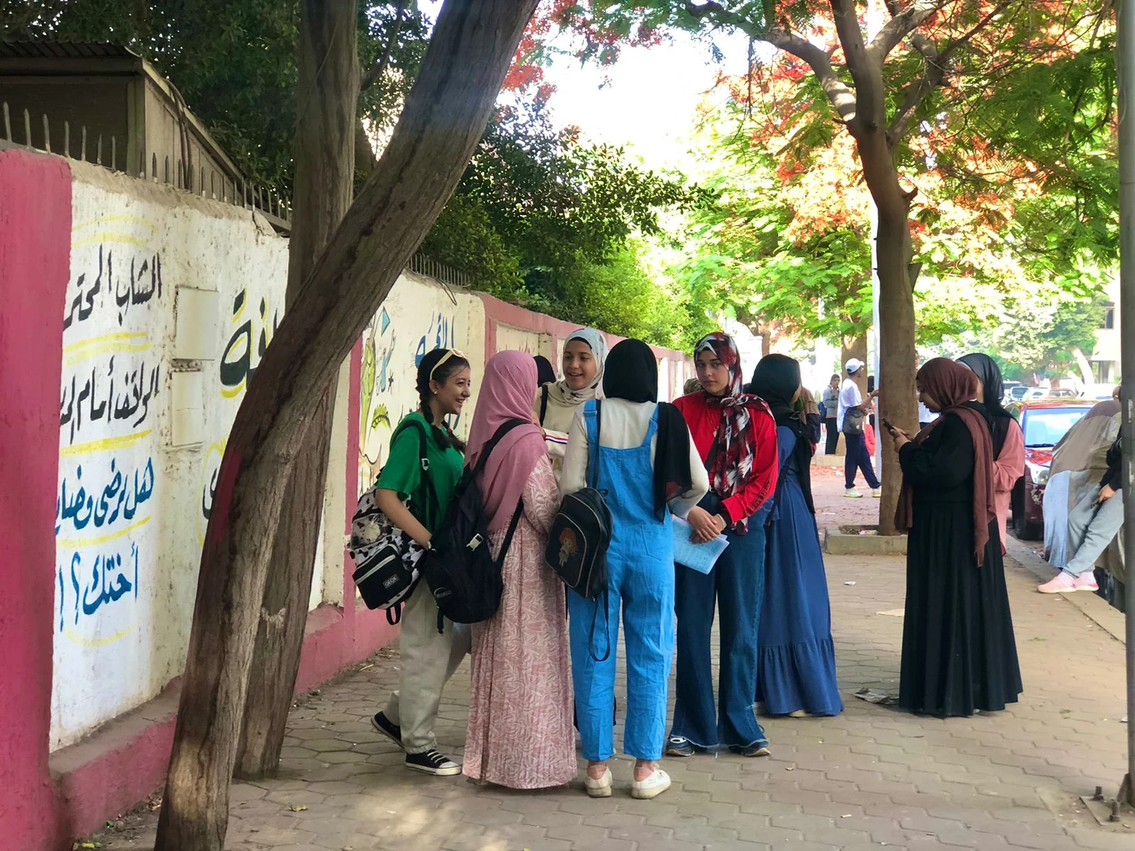 طلاب المرحلة الإعدادية في القاهرة يتوجهون إلى لجان اختبارات الدراسات الاجتماعية وعلوم الكمبيوتر طلاب المرحلة الإعدادية في القاهرة يتوجهون إلى لجان اختبارات الدراسات الاجتماعية وعلوم الكمبيوتر