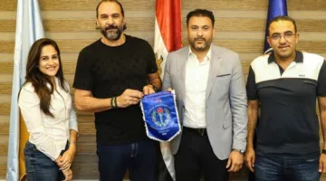 سموحة يؤكد بقاء حسين زكي كمدير فني لفريق اليد في الموسم القادم