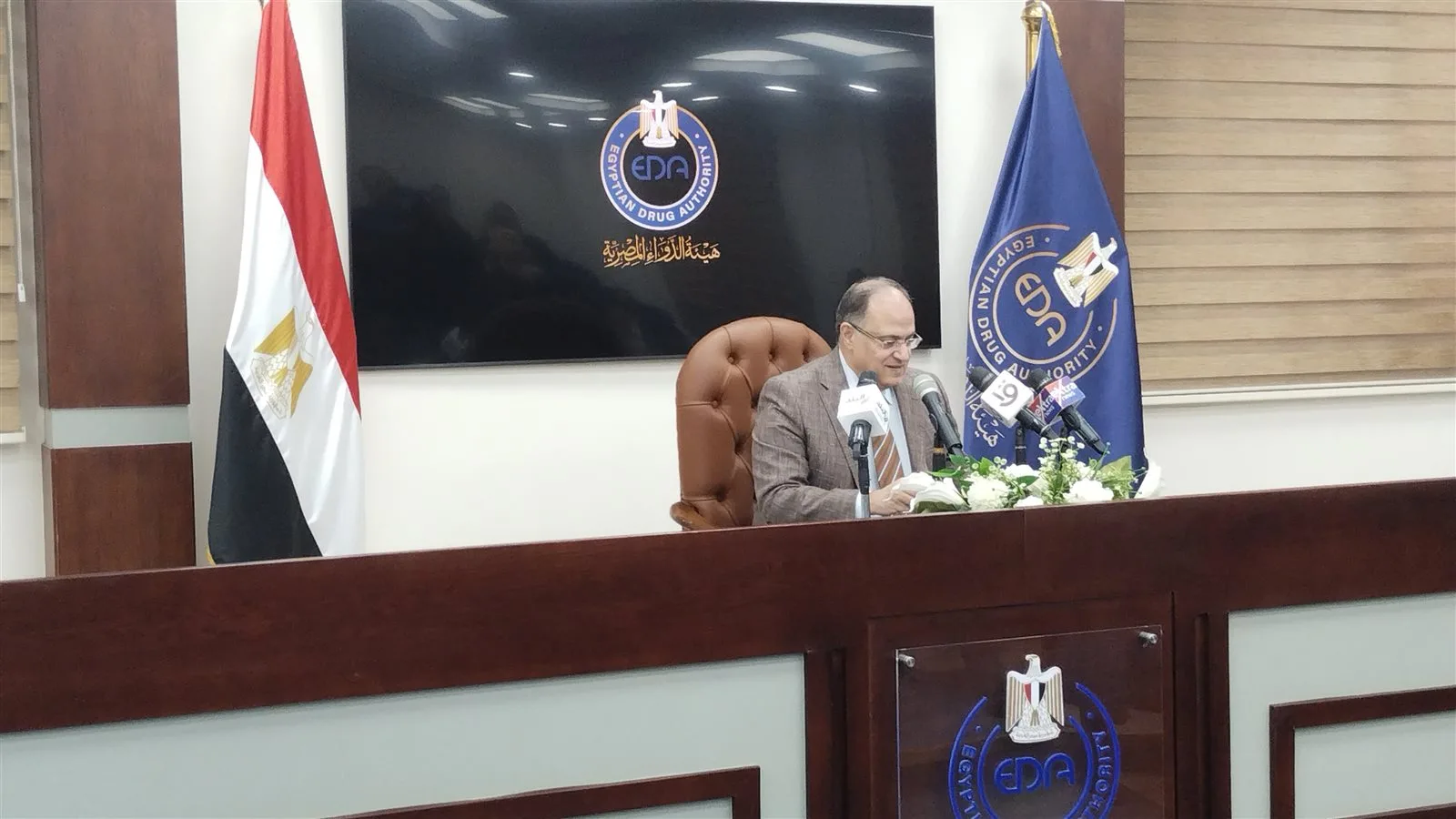 الغمراوي: لا تمديد لفترة سحب الأدوية منتهية الصلاحية. الغمراوي: لا تمديد لفترة سحب الأدوية منتهية الصلاحية.