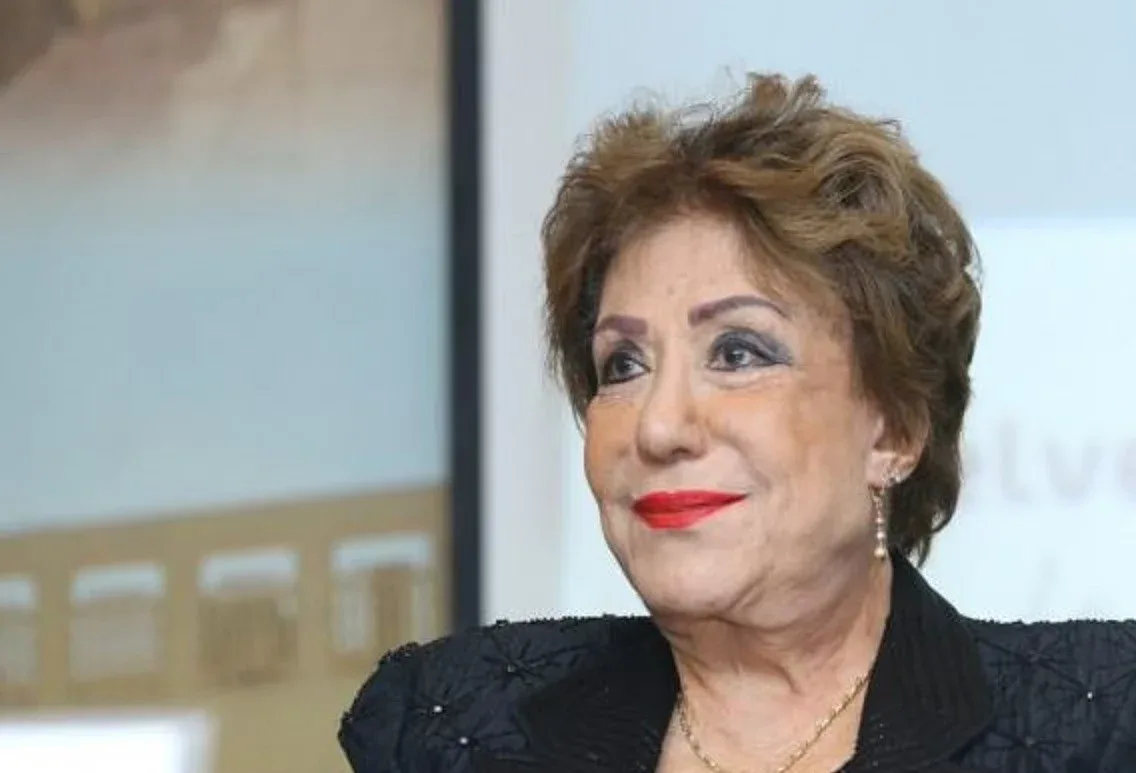 قبل رحيلها بأسابيع: تفاصيل الحوار الختامي لسميحة أيوب مع صدى البلد وذكرياتها من الطفولة. قبل رحيلها بأسابيع: تفاصيل الحوار الختامي لسميحة أيوب مع صدى البلد وذكرياتها من الطفولة.