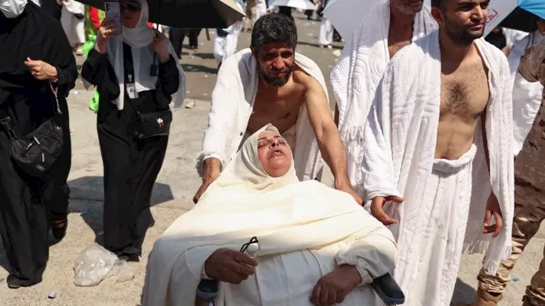 ثلاثة أرباع الحجاج لقوا حتفهم في إحدى الحوادث.. أحداث أدت إلى توقف مناسك الحج