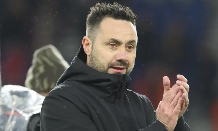 دي زيربي يرد على أنباء مغادرته تدريب مارسيليا