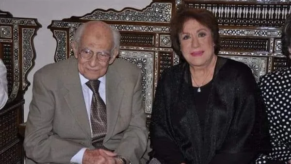 رشوان توفيق يودع صديقته “التي تحيا في قلبه”: سميحة أيوب منعته من تناول الطعام والشراب (خاص) رشوان توفيق يودع صديقته “التي تحيا في قلبه”: سميحة أيوب منعته من تناول الطعام والشراب (خاص)