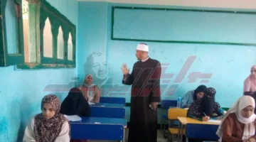 طلاب القسم العلمي بالأزهر في كفر الشيخ يختتمون امتحان الفقه ويستعدون لمادة الفيزياء بعد العيد.