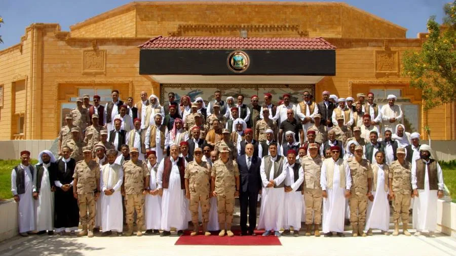 المنطقة العسكرية الغربية تعقد اجتماعًا مع شيوخ وعواقل محافظة مطروح المنطقة العسكرية الغربية تعقد اجتماعًا مع شيوخ وعواقل محافظة مطروح