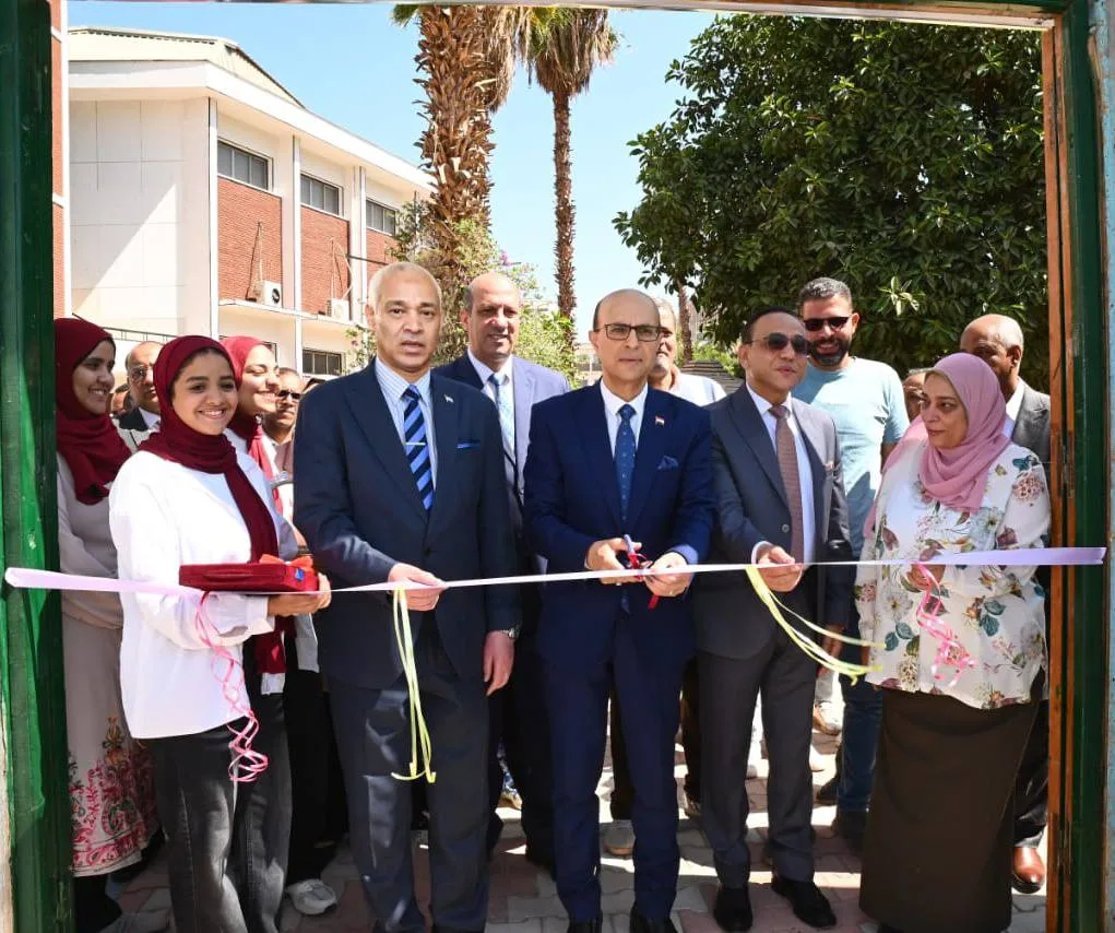 رئيس جامعة أسيوط يدشن مشاريع التطوير والبناء الجديدة في كلية التمريض