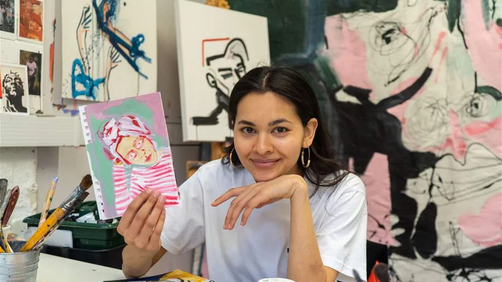 كريمة حسن ت inaugurates her exhibition in Beirut on this date.