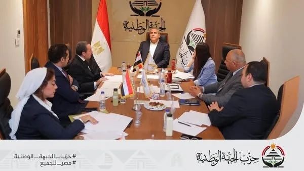 أمانة الرياضة في «الجبهة» تناقش طرق تعزيز الدعم للأبطال في الألعاب الأولمبية والبارالمبية أمانة الرياضة في «الجبهة» تناقش طرق تعزيز الدعم للأبطال في الألعاب الأولمبية والبارالمبية