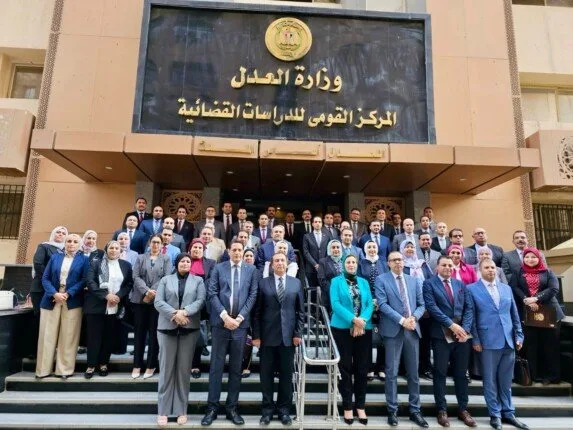 اختتام البرنامج التدريبي لأعضاء النيابة الإدارية بشأن مواجهة جرائم الاعتداء على المال العام