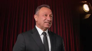 تجميد العقوبة ضد رئيس نادي الزمالك السابق بتهمة السب والقذف “الخطيب”