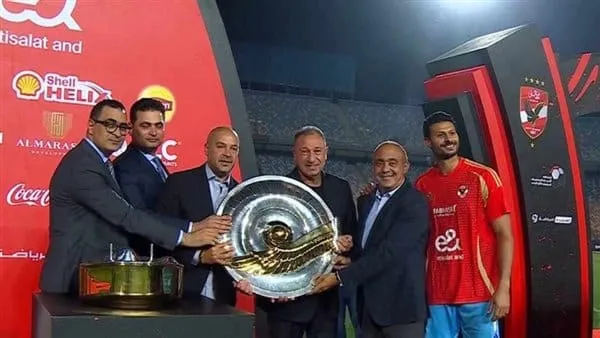 الزمالك يستغل رابطة الأندية لتعطيل صفقة الأهلي.. وتفاصيل غضب رامي ربيعة الزمالك يستغل رابطة الأندية لتعطيل صفقة الأهلي.. وتفاصيل غضب رامي ربيعة