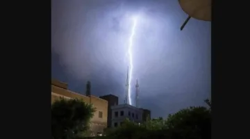 ضوء أزرق فوق سماء الإسكندرية قبل العاصفة.. ما الصلة بمشروع هارب؟