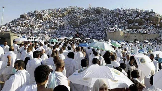 دليل أداء مناسك الحج: من الإحرام حتى رمي الجمرات