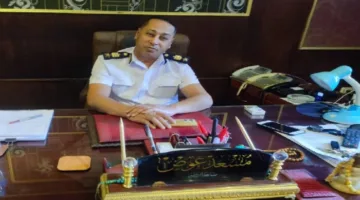 لفتة إنسانية: رئيس قسم شرطة جمصة يدفع ثمن طعام لشاب لم يتمكن من السداد