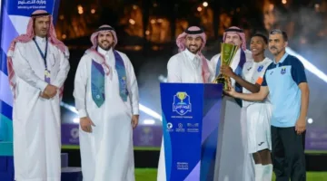 وزير الرياضة يشارك في اختتام النسخة الخامسة من دوري المدارس لكرة القدم