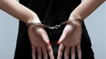 احتجاز امرأتين بتهمة سرقة مجوهرات ذهبية في الجيزة
