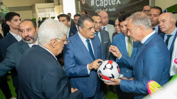 وزير الإنتاج الحربي: مصنع النجيل الصناعي هو الأول من نوعه في أفريقيا والشرق الأوسط وزير الإنتاج الحربي: مصنع النجيل الصناعي هو الأول من نوعه في أفريقيا والشرق الأوسط