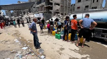 إسرائيلي يدعو لقطع مياه غزة وينبه من صراع طويل مع حماس قد يؤدي إلى خسائر كبيرة.