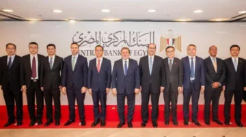 محافظ البنك المركزي يناقش آفاق التعاون مع رئيس البنك الصناعي والتجاري الصيني.