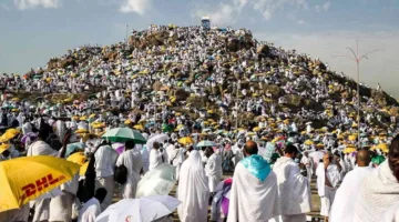 حكاية جبل عرفات: اكتشف سبب تسميته وأهميته الكبيرة