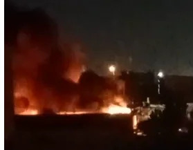 شاهد عيان: النيران تلتهم سوق الخير بأسره وسط فوضى تجار الأكشاك في الشروق | فيديو
