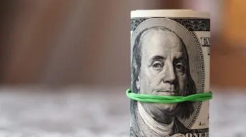 رسميًا.. سعر الدولار مقابل الجنيه في الوقت الراهن