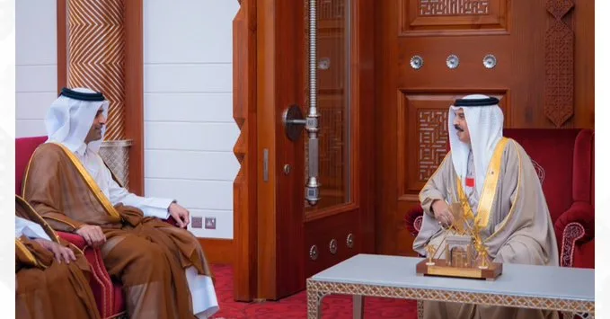 ملك البحرين يستقبل وزير النقل ملك البحرين يستقبل وزير النقل